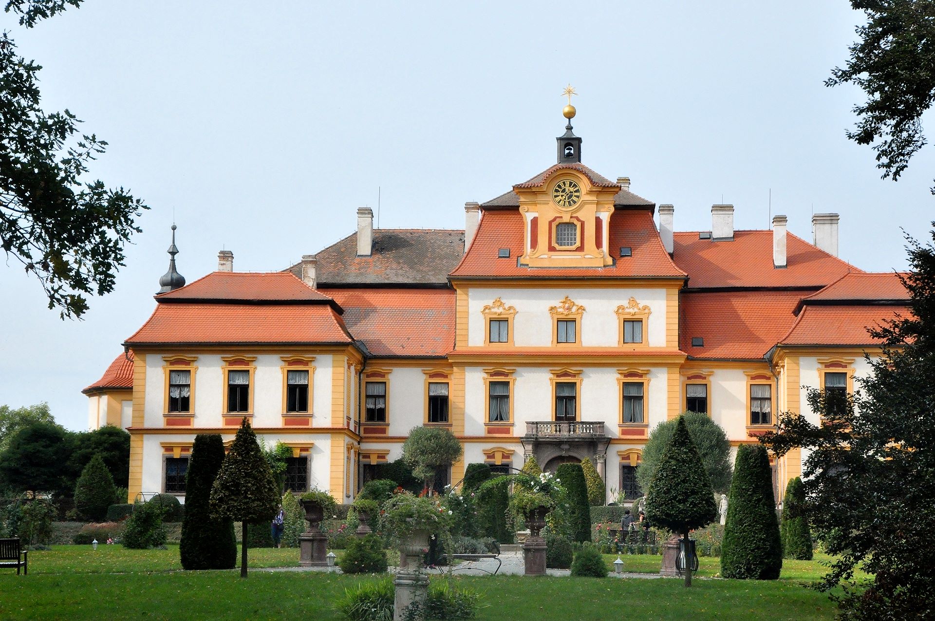 Jemniště (deutsch Schloss Jemnischt) (Photo license: CC BY 2.0)